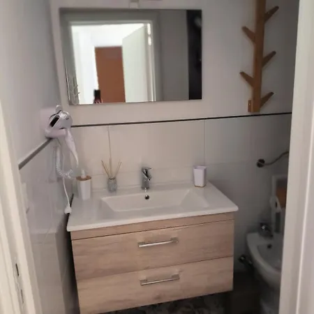 Apartment White *